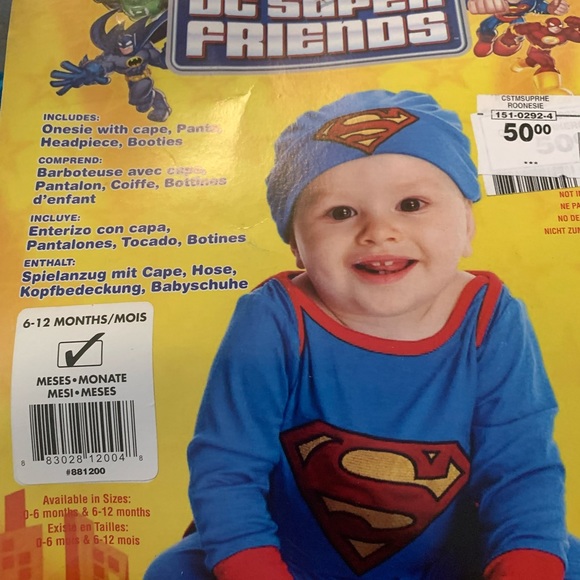 Incl. Onsie with cape ,pants, Headpiece,Booties - Picture 2 of 5